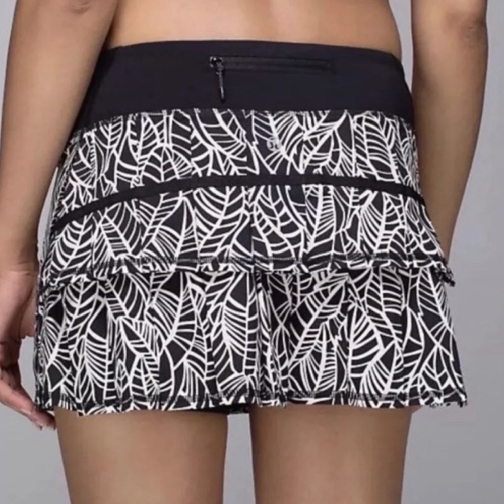 Lululemon Black White Pace Setter Pleated Skort